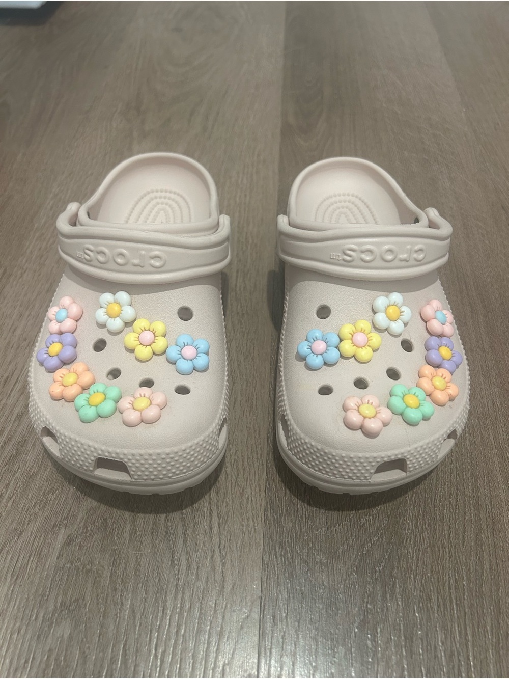 CROCS
